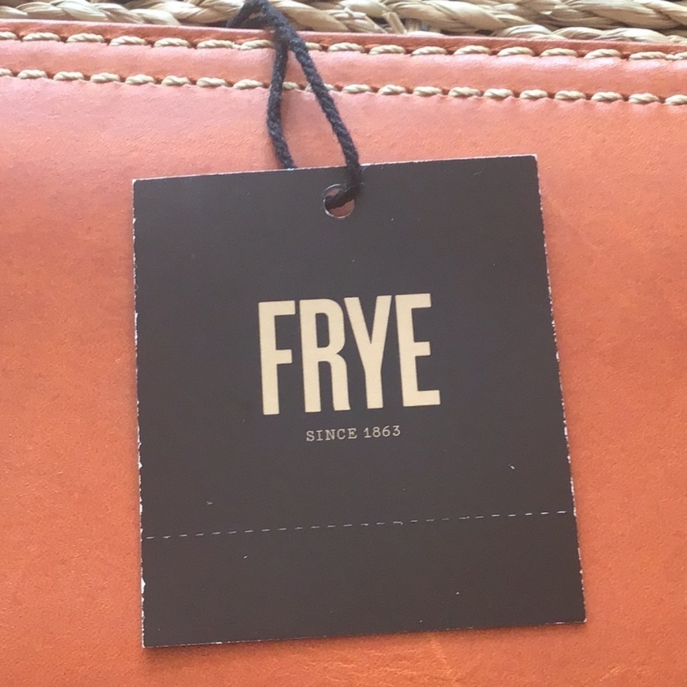 Frye Casey Wristlet - Picture 5 of 11